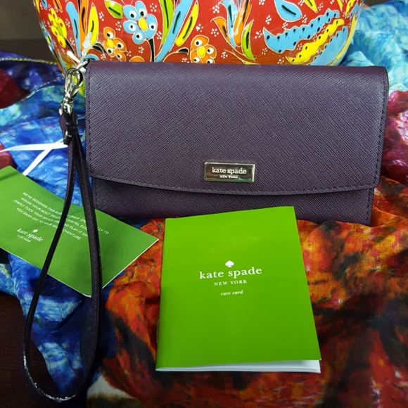 kate spade Handbags - Kate Spade Wrislet
